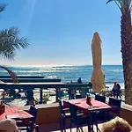 La Tropicale Апартаменти *
