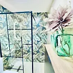 La Tropicale Апартаменты Торевьиа